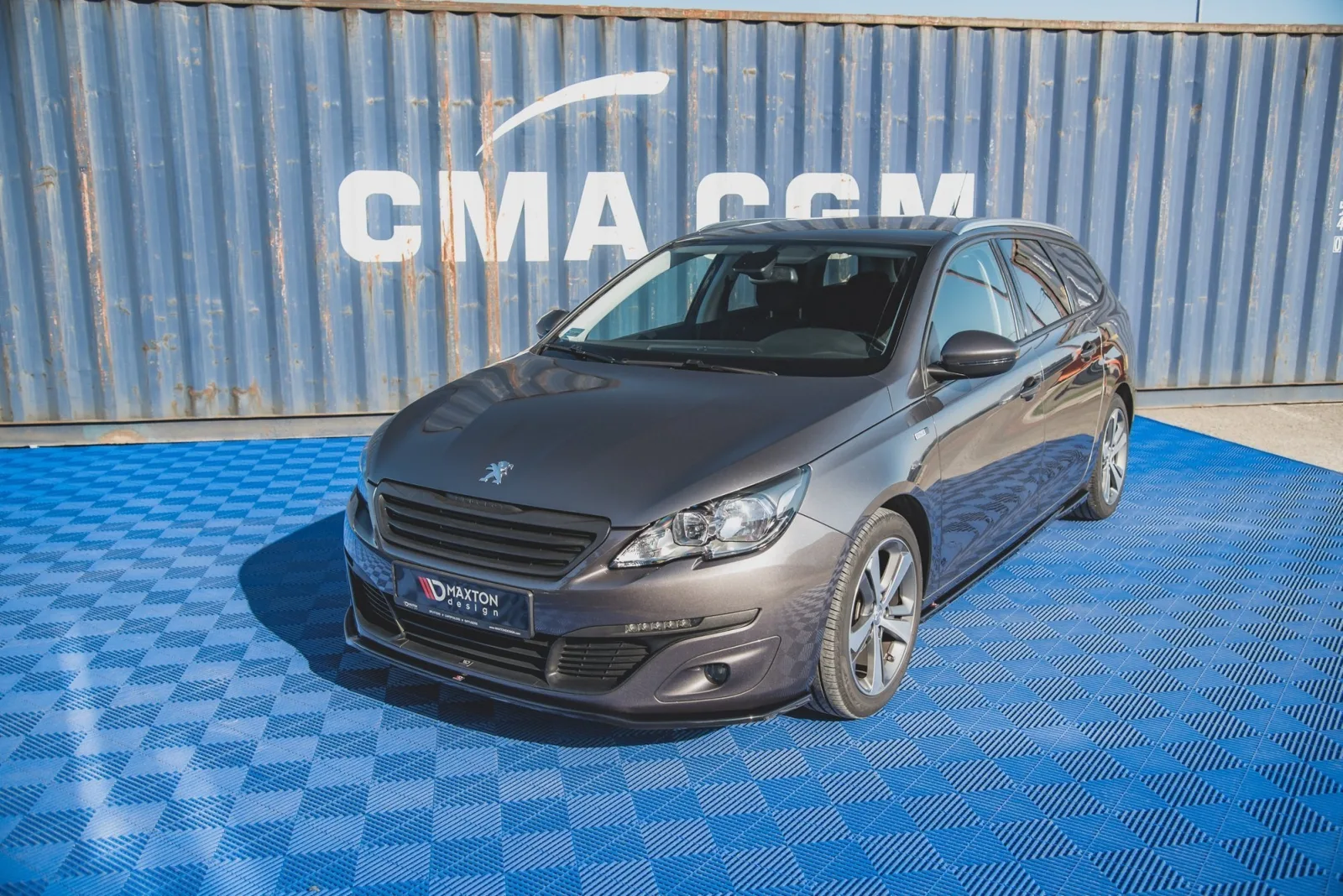 Front Splitter V.1 compatible with Peugeot 308 Mk2