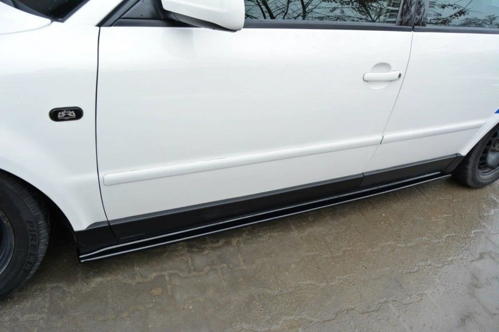 Side Skirts Diffusers compatible with Volkswagen Passat B5
