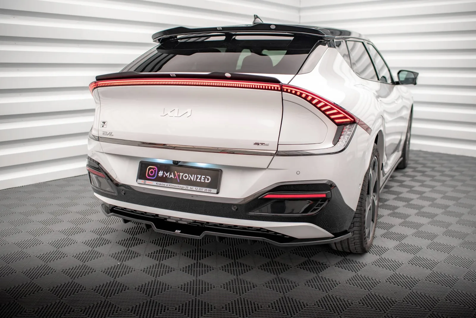 Rear Splitter (With Diffuser) compatible with Kia EV6 GT-Line Mk1