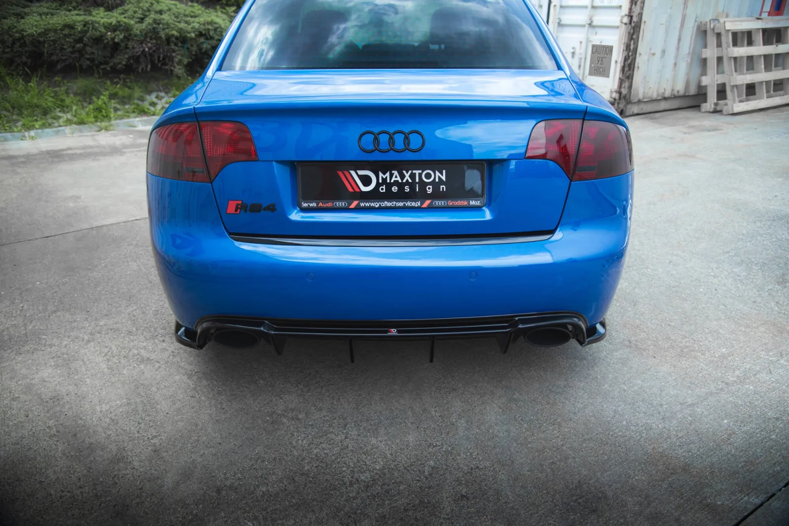 Rear Valance compatible with Audi RS4 B7