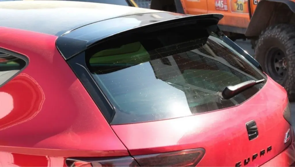 Spoiler Cap V.1 compatible with Seat Leon Cupra Hatchback Mk3