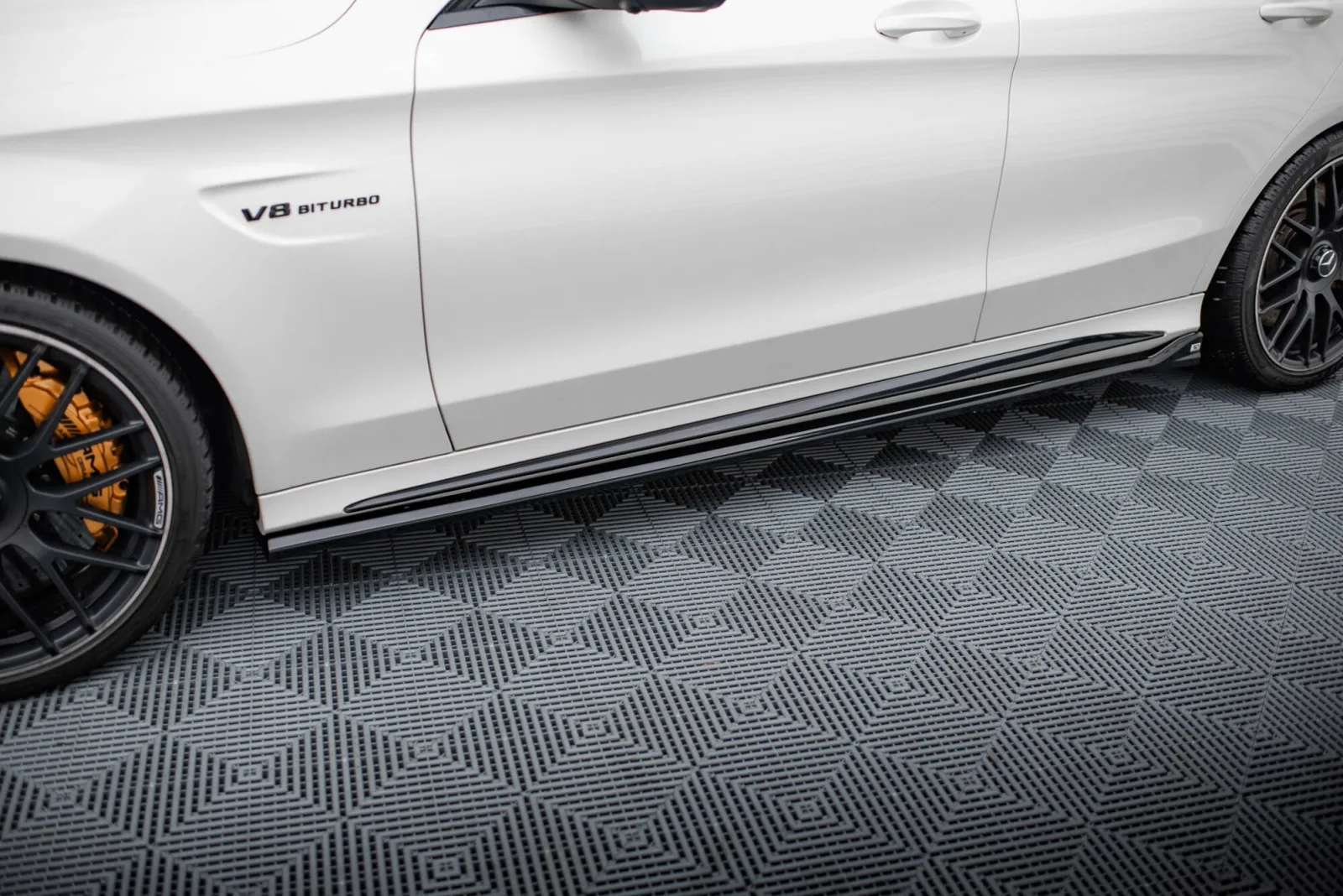 Side Skirts Diffusers V.2 compatible with Mercedes-AMG C63 Sedan / Estate W205 / S205
