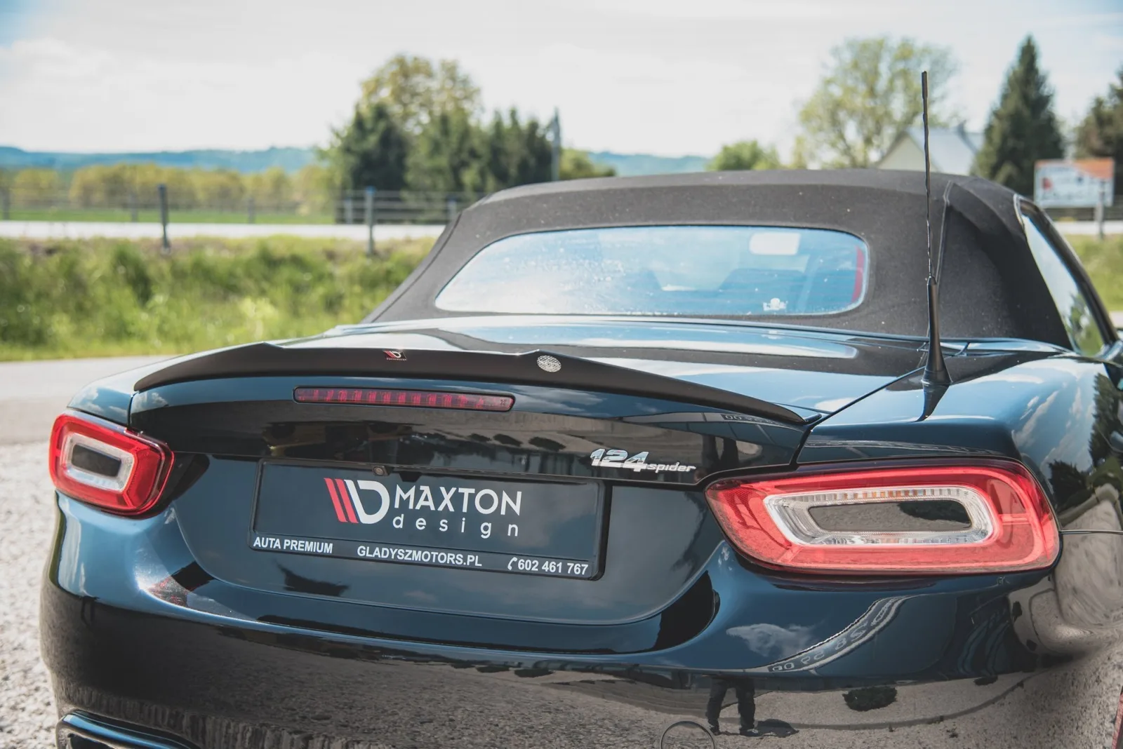 Spoiler Cap compatible with Abarth 124 Spider
