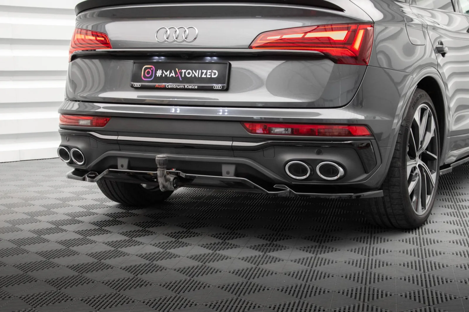 Rear Splitter (With Diffuser) compatible with Audi SQ5 / Q5 S-Line Sportback Mk2 Facelift