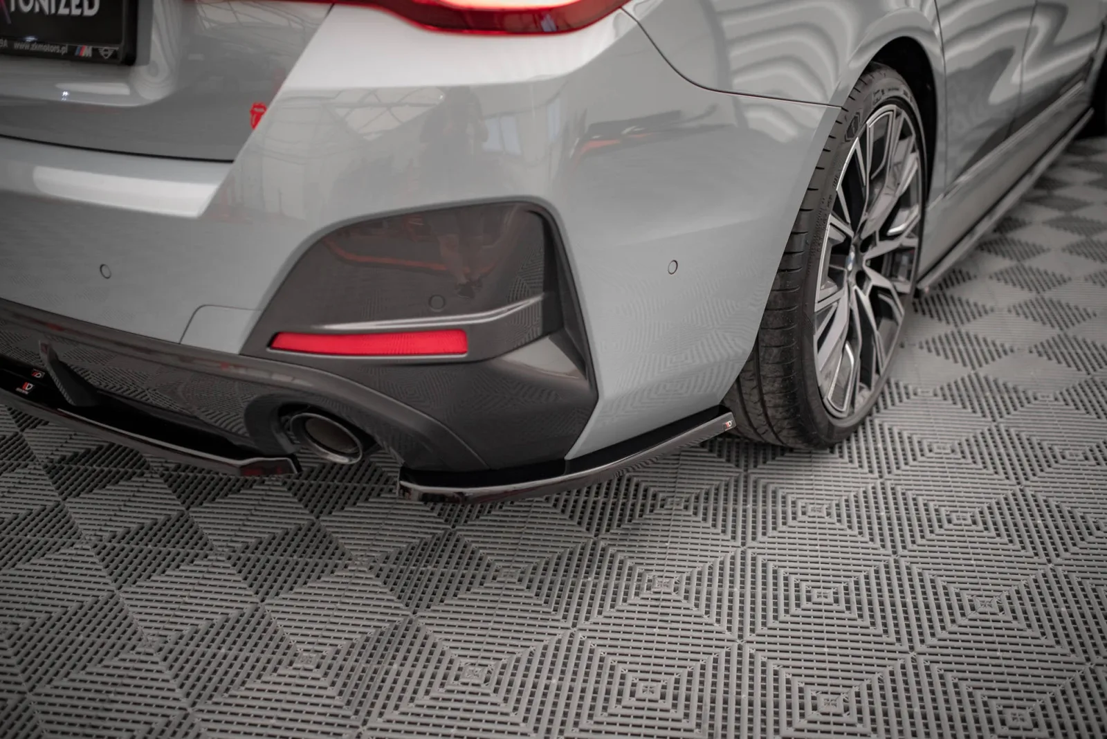 Rear Side Splitters V.1 compatible with BMW 4 Gran Coupe M-Pack G26