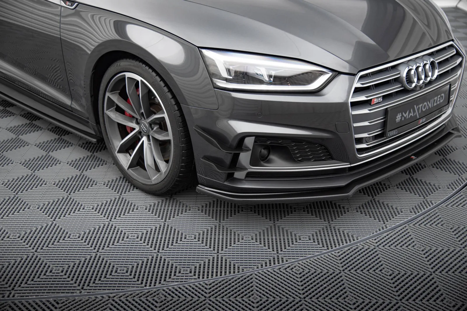 Canards compatible with Audi S5 / A5 S-Line Coupe / Sportback F5