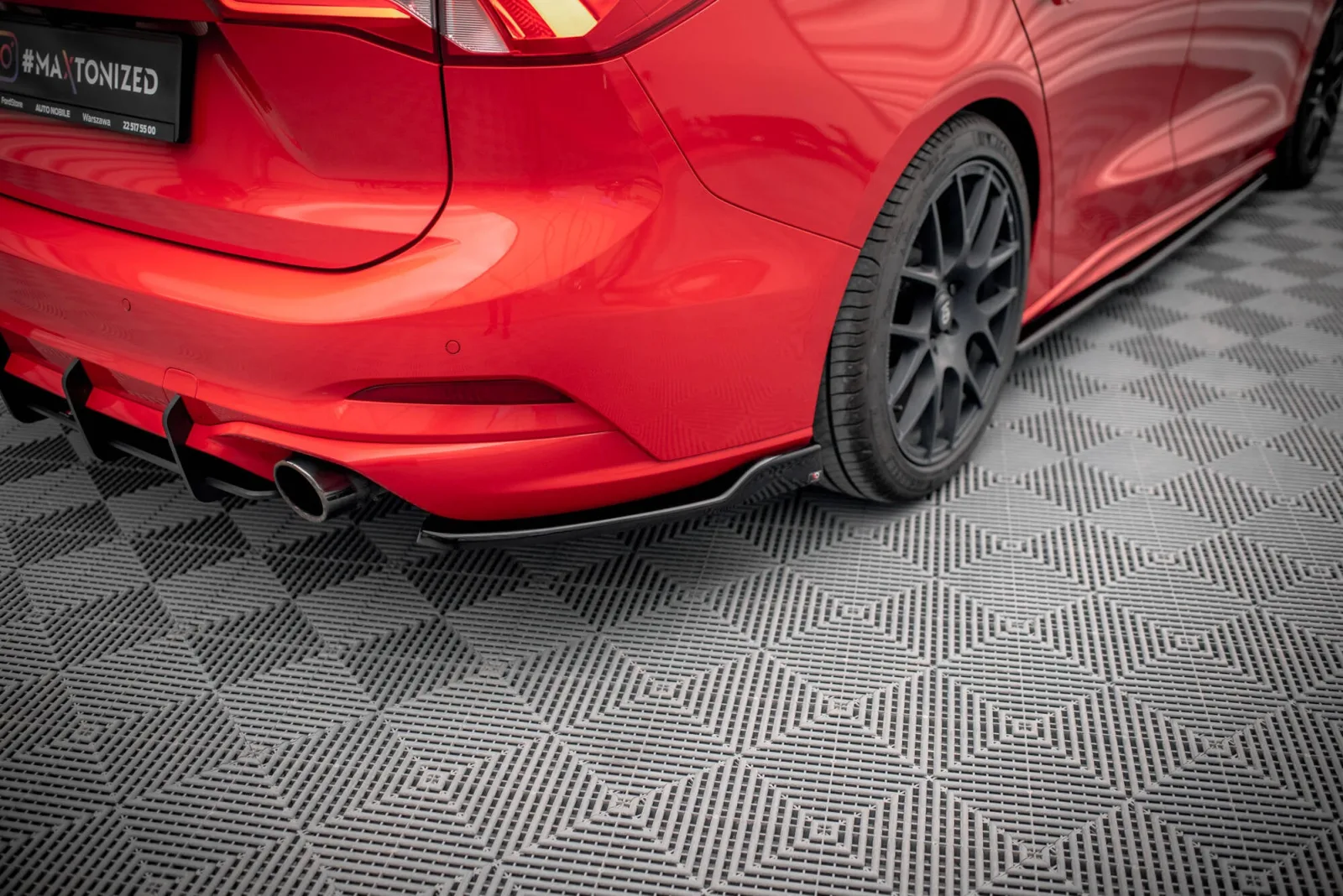 Rear Side Splitters V.6 compatible with Ford Focus Estate ST Mk4