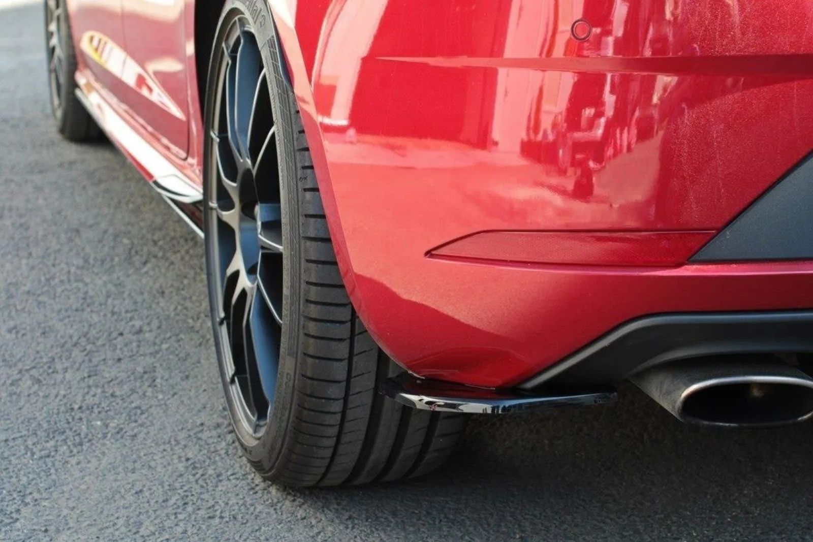 Rear Side Splitters V.1 compatible with Seat Leon Cupra Mk3 FL Hatchback