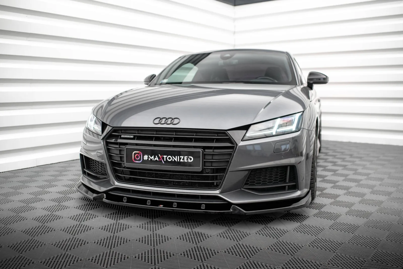 Front Splitter V.2 compatible with Audi TT S / S-Line 8S