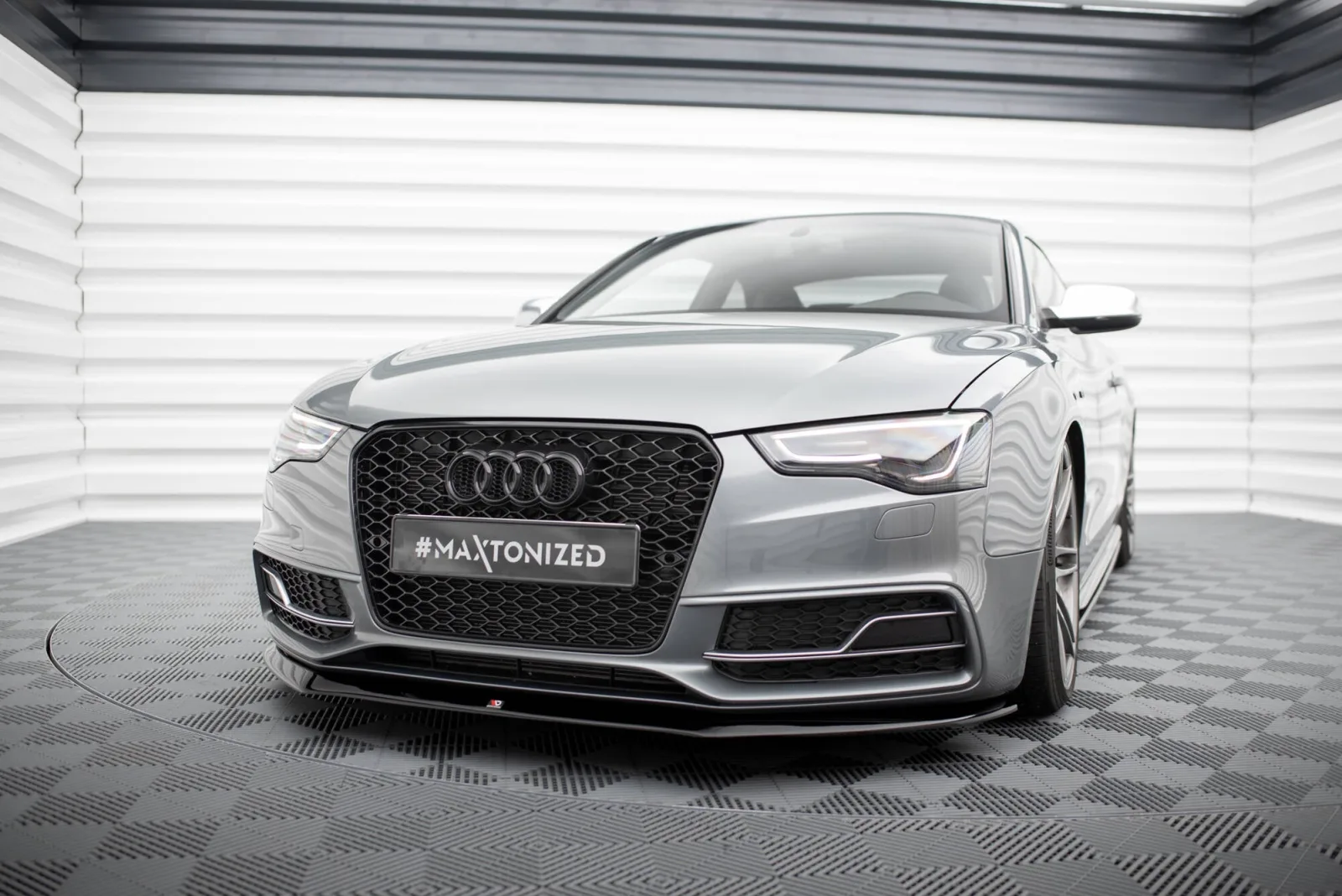 Front Splitter V.1 compatible with Audi S5/A5 S-Line 8T Facelift