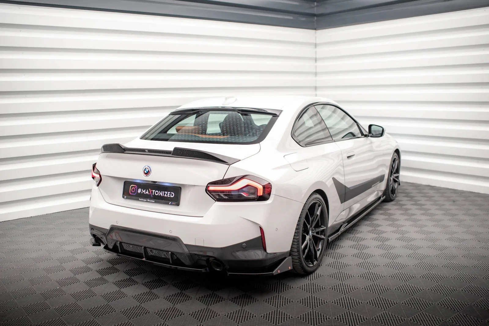 Rear Side Splitters V.2 + Flaps compatible with BMW 2 Coupe M-Pack G42