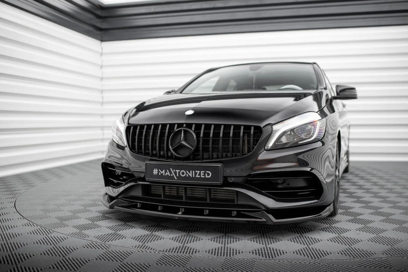 Front Splitter V.2 compatible with Mercedes-Benz A AMG-Line W176 Facelift