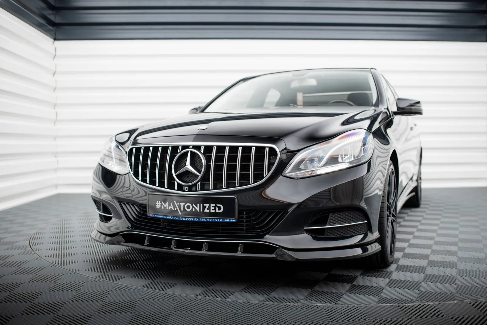 Front Splitter compatible with Mercedes-Benz E W212 Facelift