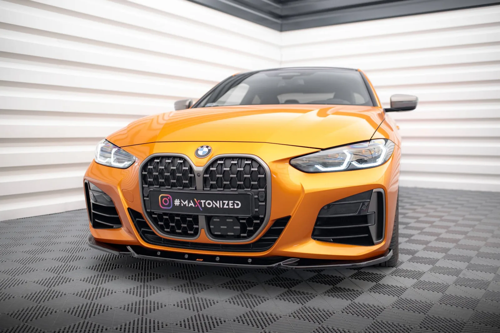 Front Splitter V.4 compatible with BMW 4 M-Pack / M440i G22 / G23 / G22 Facelift / G23 Facelift