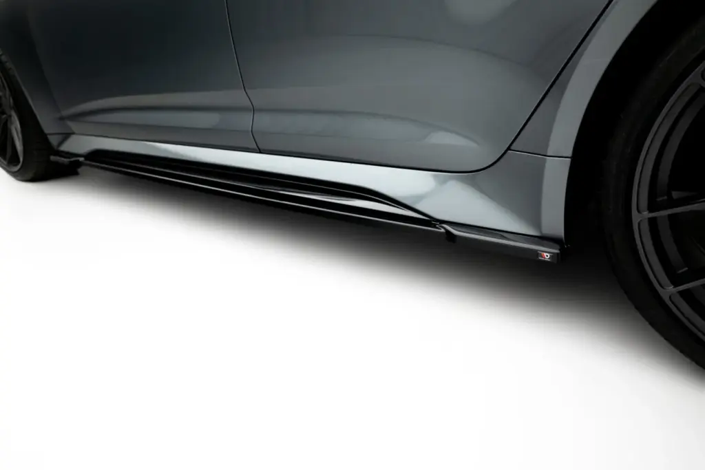 Side Skirts Diffusers V.1 compatible with Audi RS6 C8 / C8 Facelift