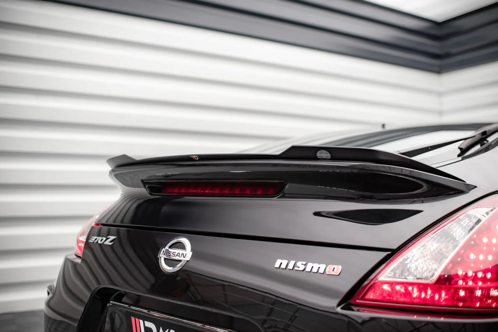 Spoiler Cap compatible with Nissan 370Z Nismo Facelift