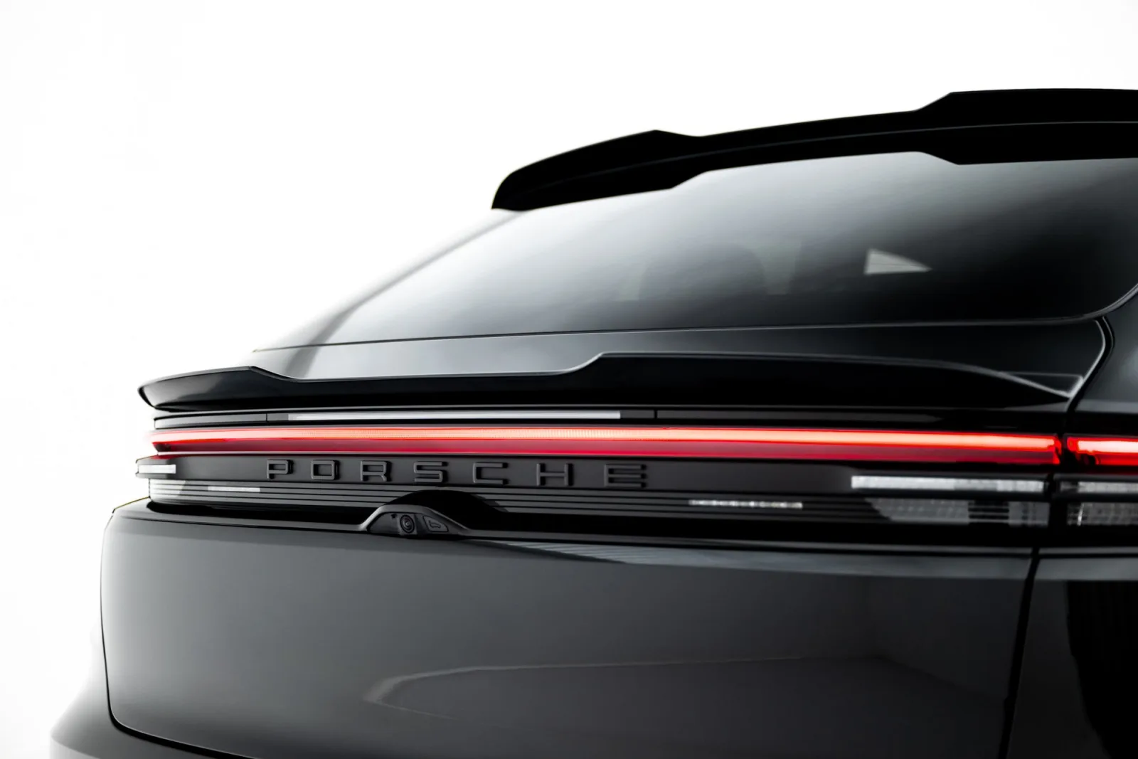 Lower Spoiler Cap compatible with Porsche Macan EV Mk1