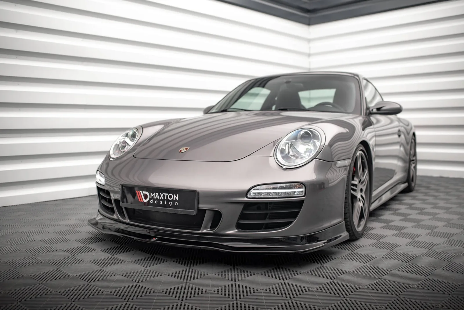 Front Splitter V.1 compatible with Porsche 911 Carrera GTS 997 Facelift