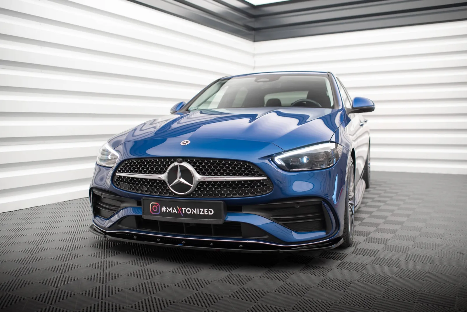 Front Splitter V.2 compatible with Mercedes-Benz C AMG-Line / 43 AMG W206