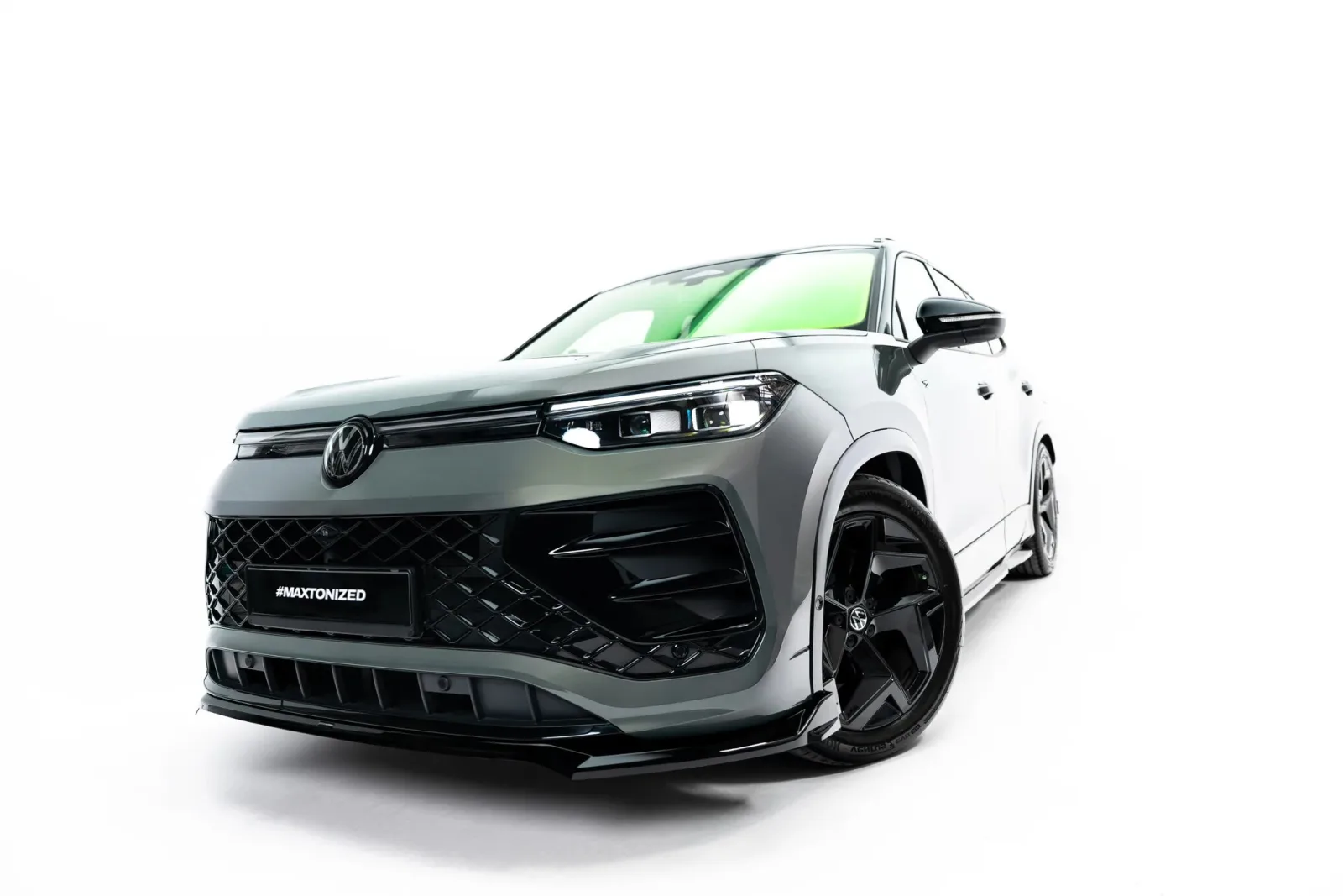 Front Splitter V.1 compatible with Volkswagen Tayron R-Line Mk1