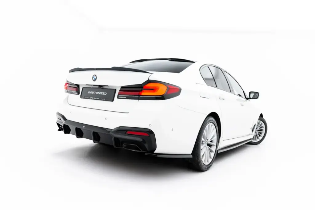 Rear Valance compatible with BMW 5 M-Pack Sedan / Touring G30 / G31 / G30 Facelift / G31 Facelift
