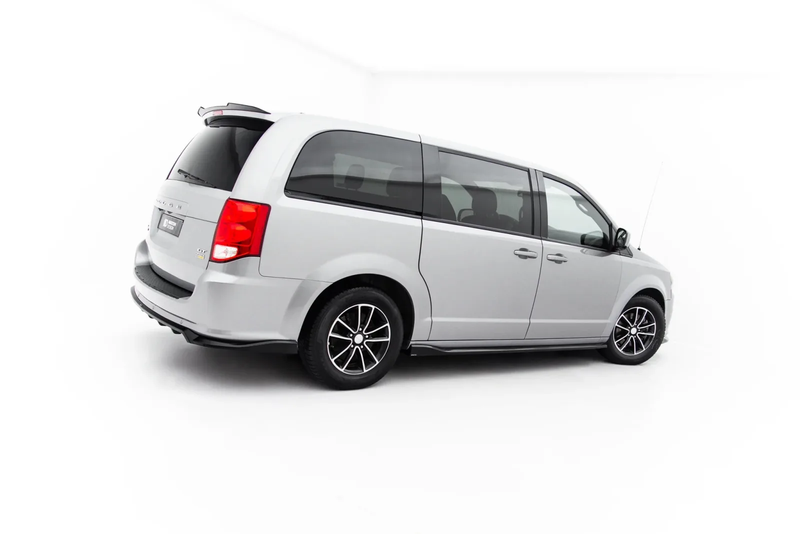 Side Skirts Diffusers compatible with Dodge Grand Caravan Mk5 Facelift