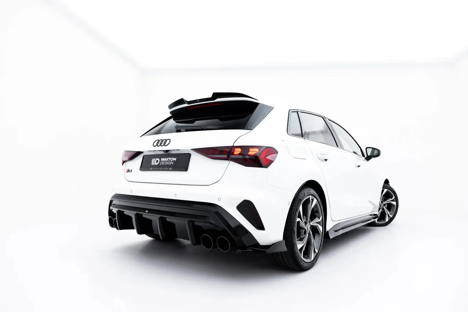 Rear Valance + Exhaust Tips Imitation compatible with Audi A3 S-Line Sportback 8Y Facelift