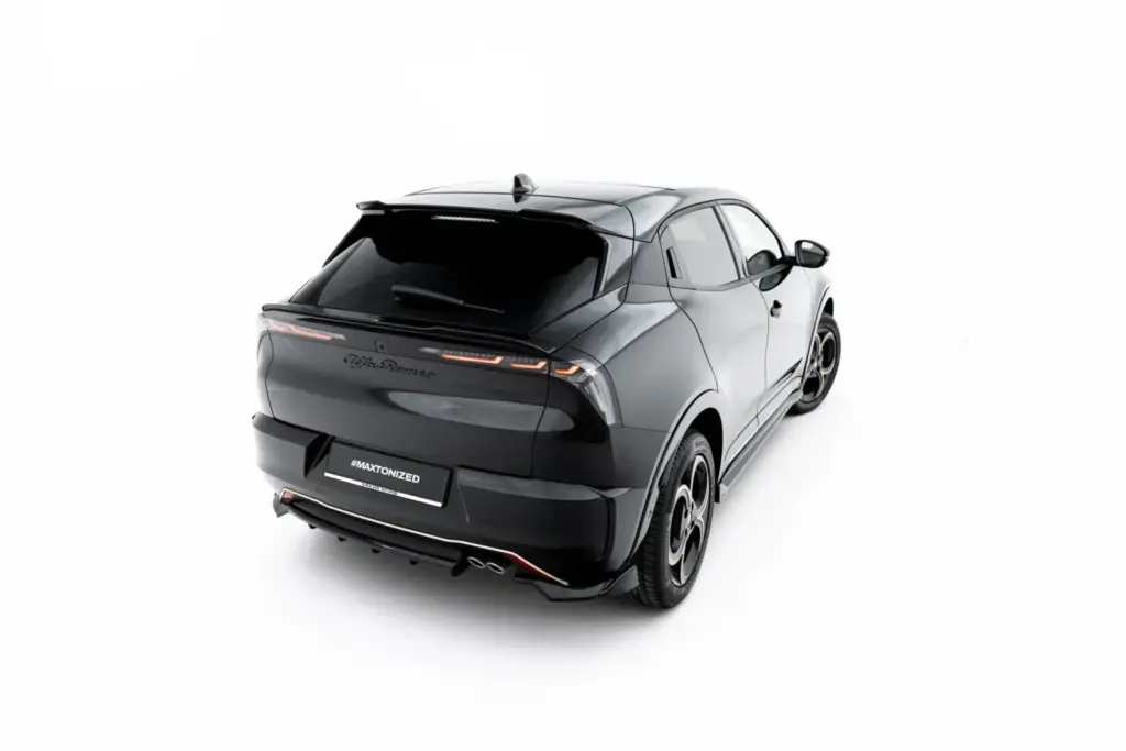 Upper Spoiler Cap compatible with Alfa Romeo Junior Mk1
