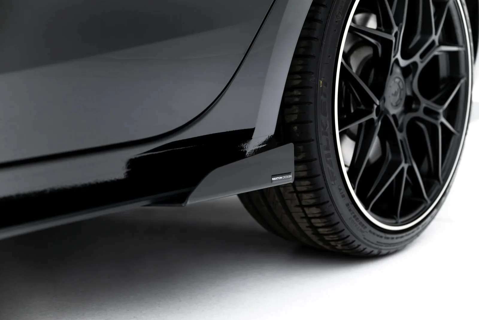 Side Flaps compatible with Cupra Leon ST / Hatchback Mk1 Facelift