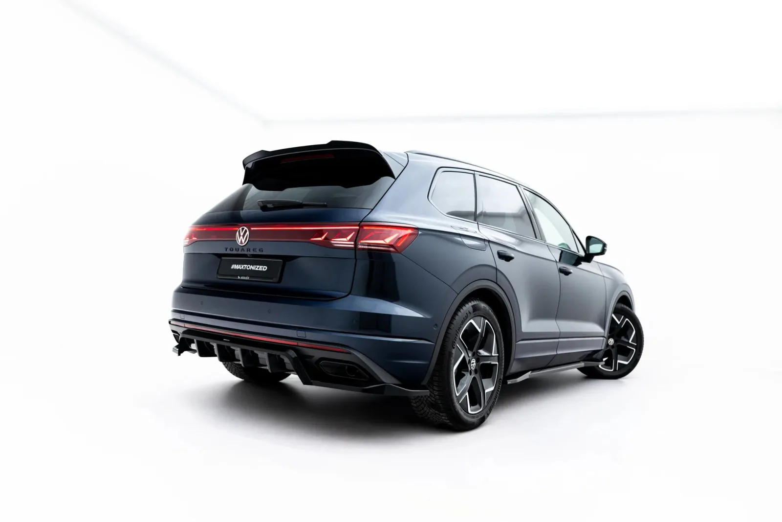 Rear Splitter (With Diffuser) compatible with Volkswagen Touareg Elegance Mk3 Facelift